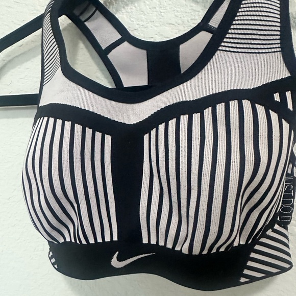 Nike FE/NOM Flyknit High-Support Sports Bra Black Gray XS - Picture 4 of 8